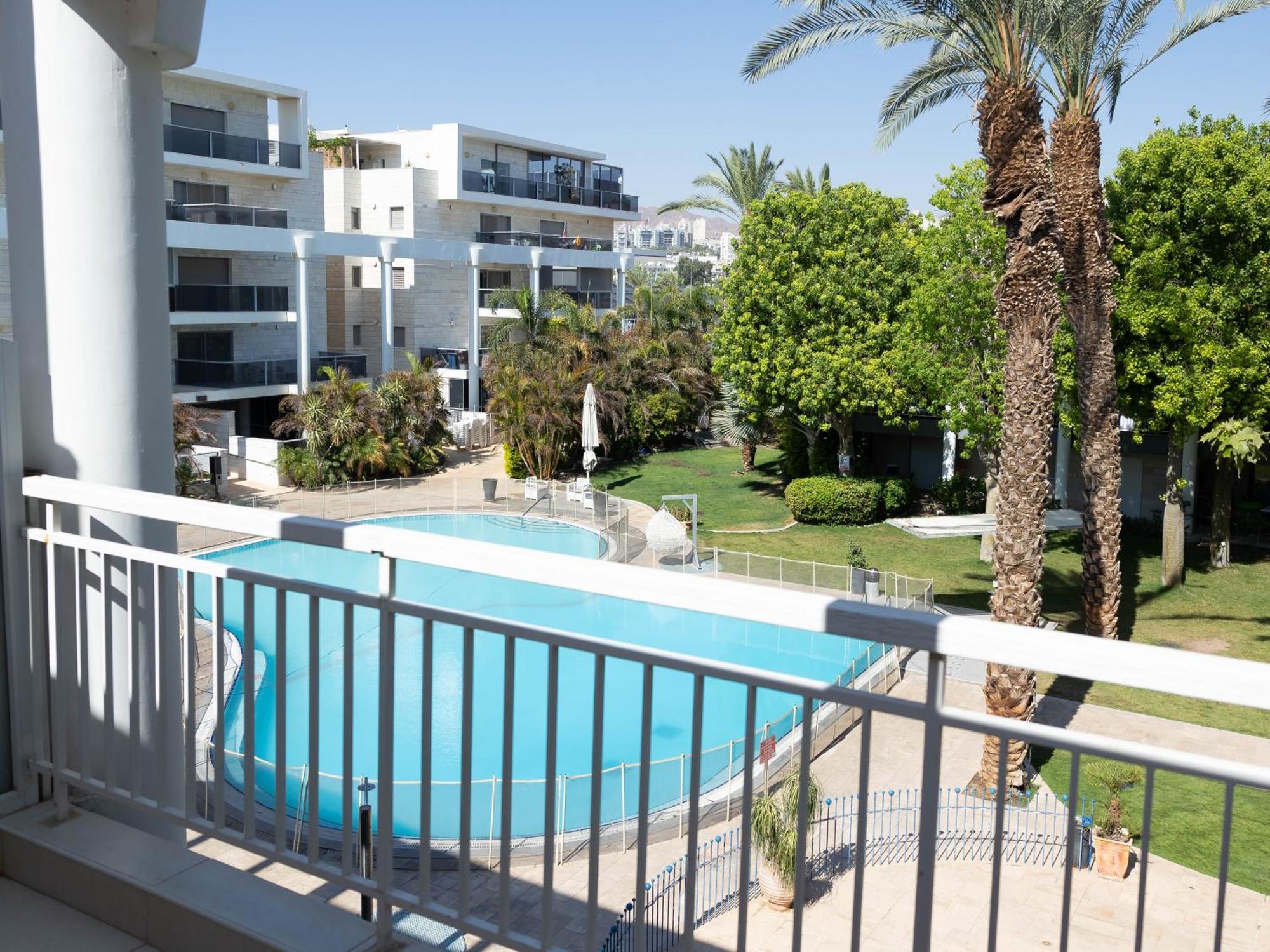 Fisharent Luxury Royal Park Suites Ейлат Екстериор снимка